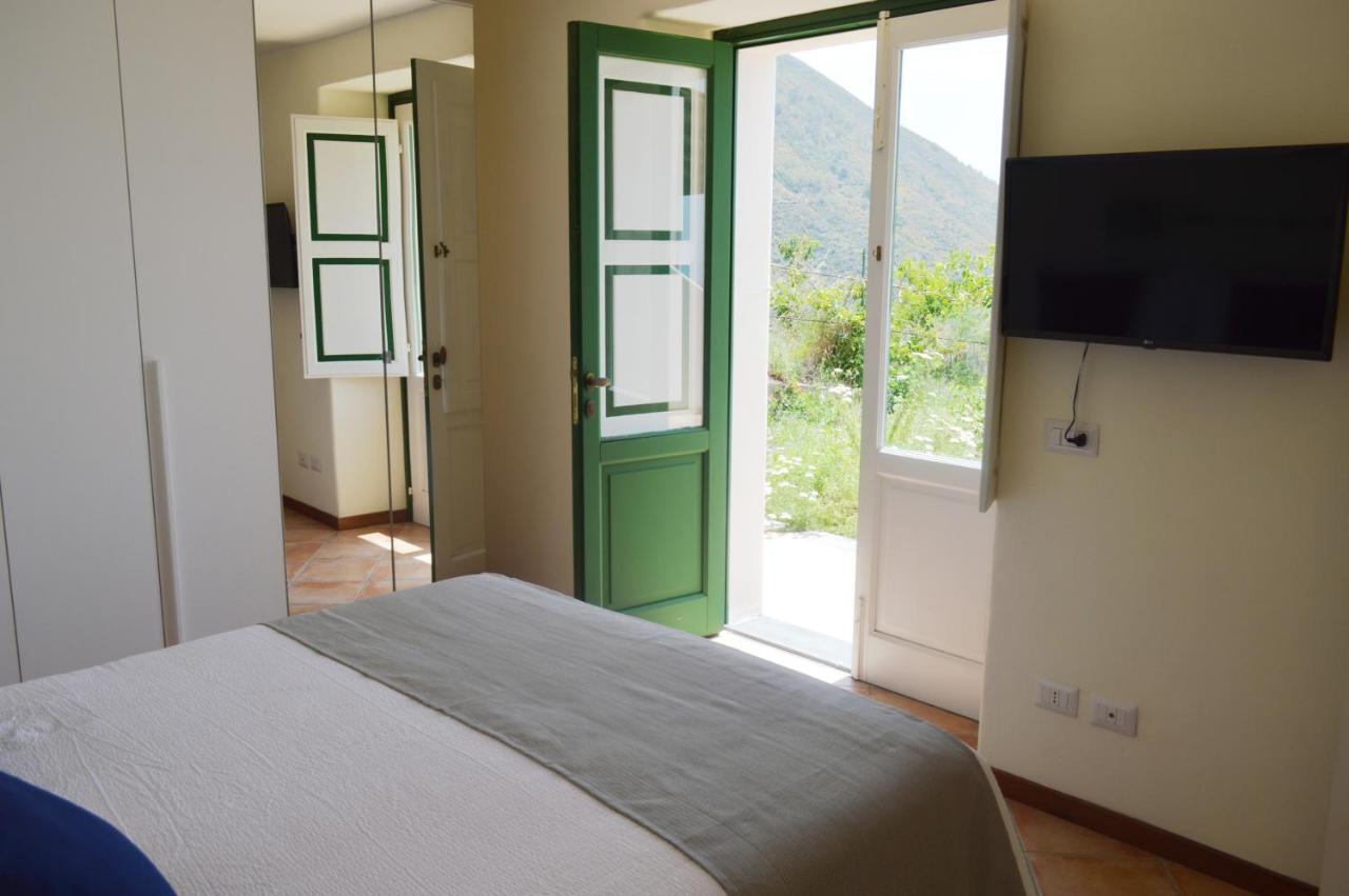 فيلا Orizzonte Relais ليني المظهر الخارجي الصورة